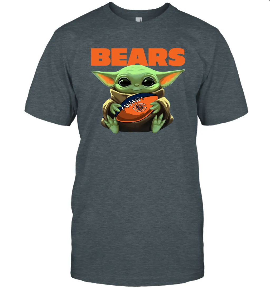 Baby Yoda Loves The Chicago Bears Star Wars Baby Yoda Hugs Bears NFL Mens T-Shirt