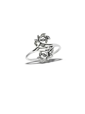 Intertwining Leaves Ring